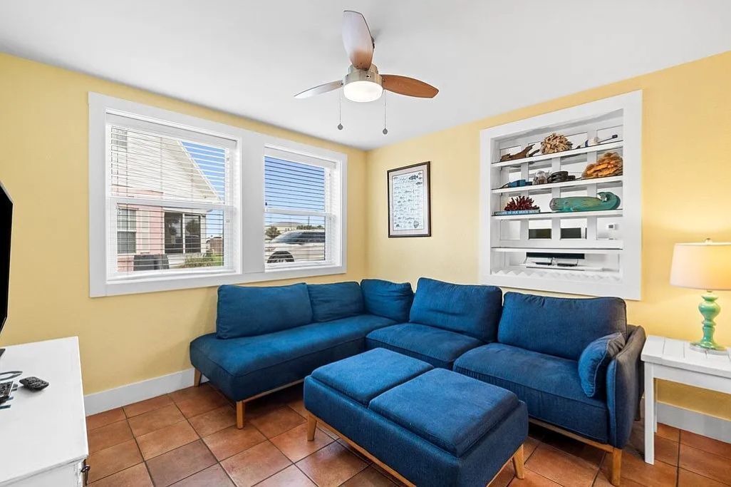 Photo of Livingroom in Mexico Beach