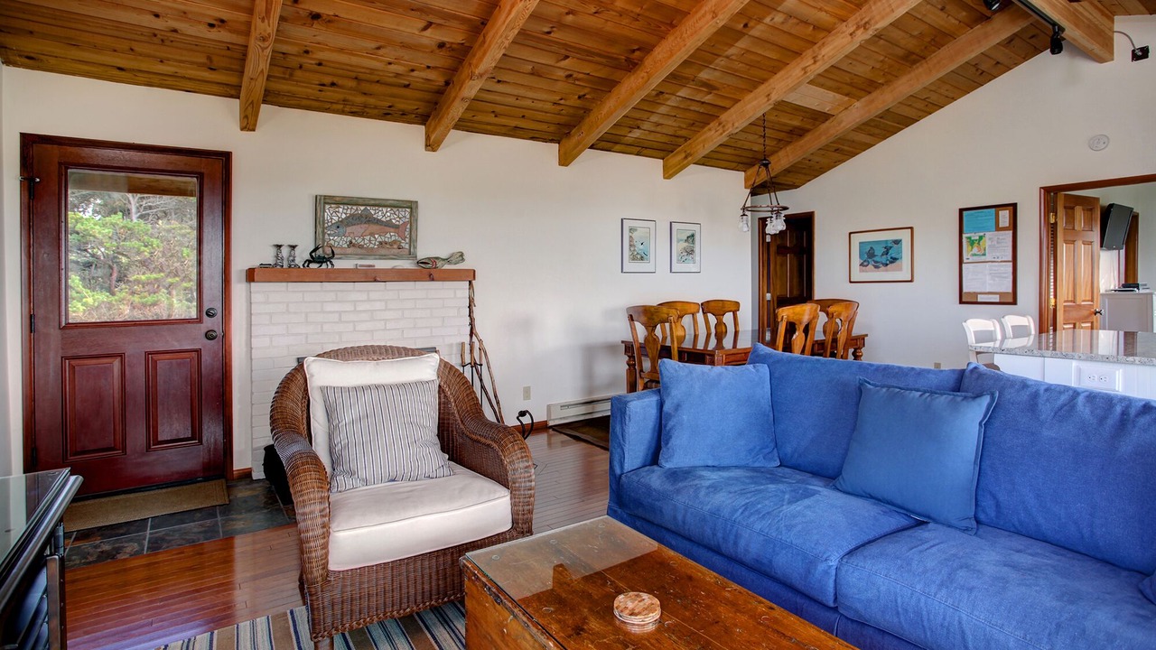 Photo of Livingroom in Manzanita