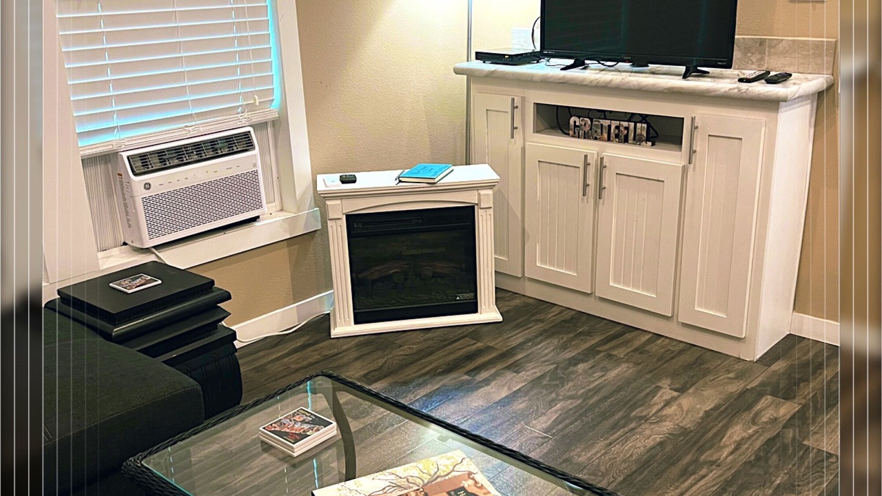 Photo of Livingroom in Mid America