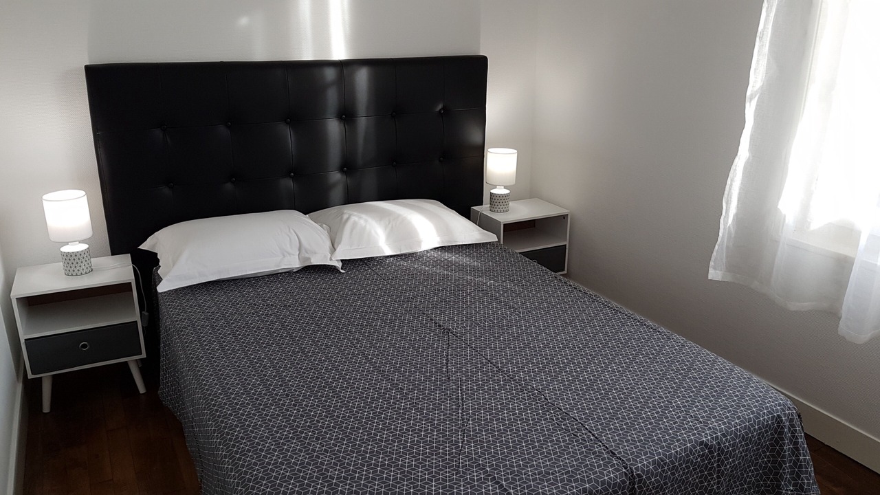 Photo of Bedroom in Mer