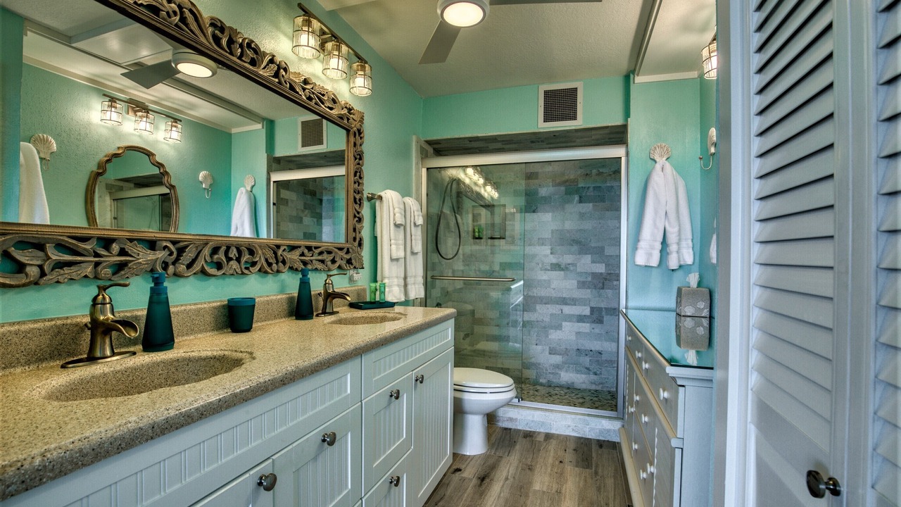 Photo of Bathroom in Galveston