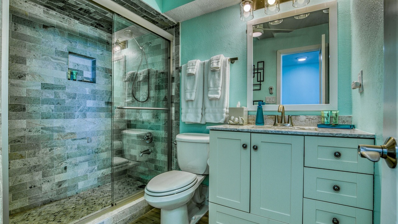 Photo of Bathroom in Galveston