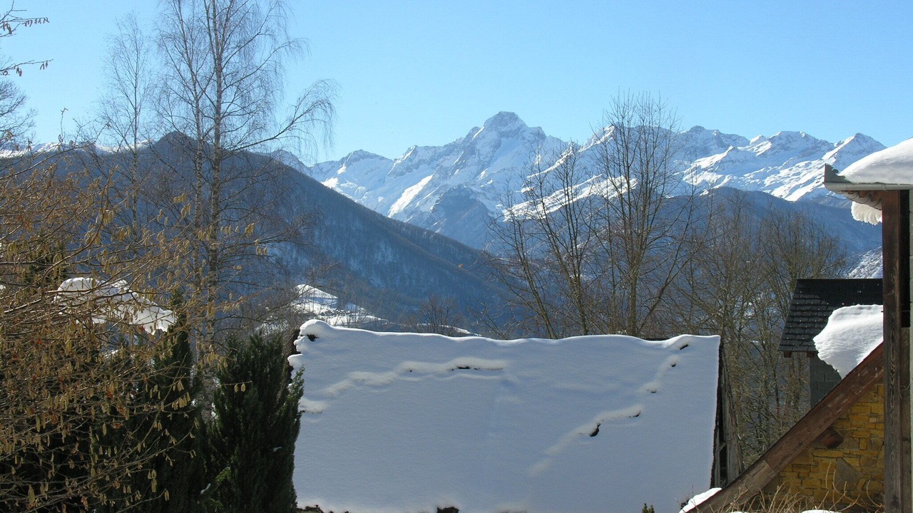 Photo of Outdoor in Oust