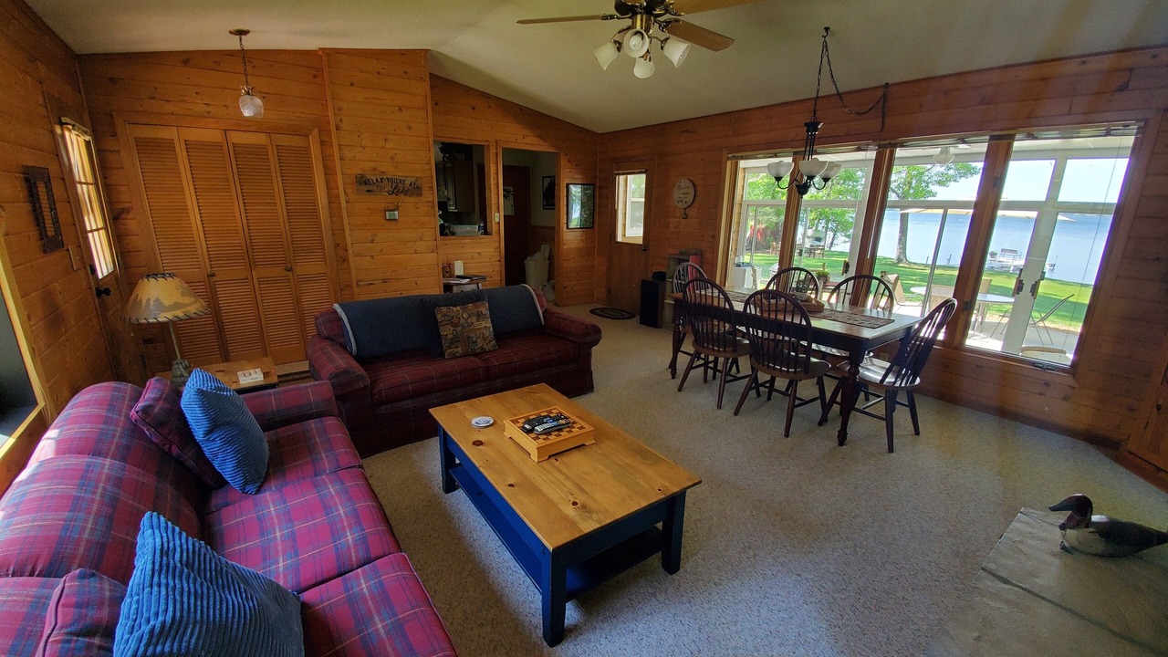 Photo of Outdoor in Emily
