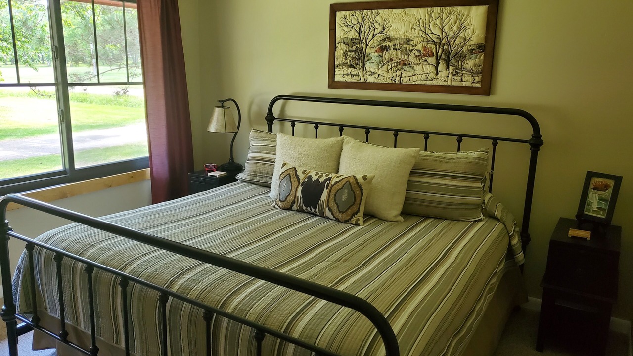 Photo of Bedroom in Emily
