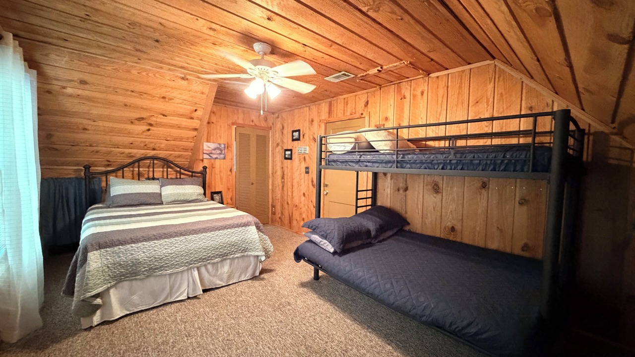 Photo of Bedroom in Pointblank