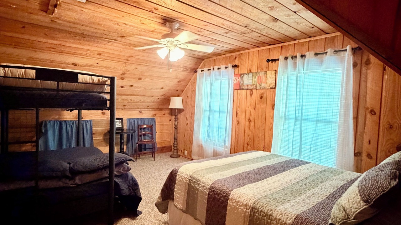 Photo of Bedroom in Pointblank