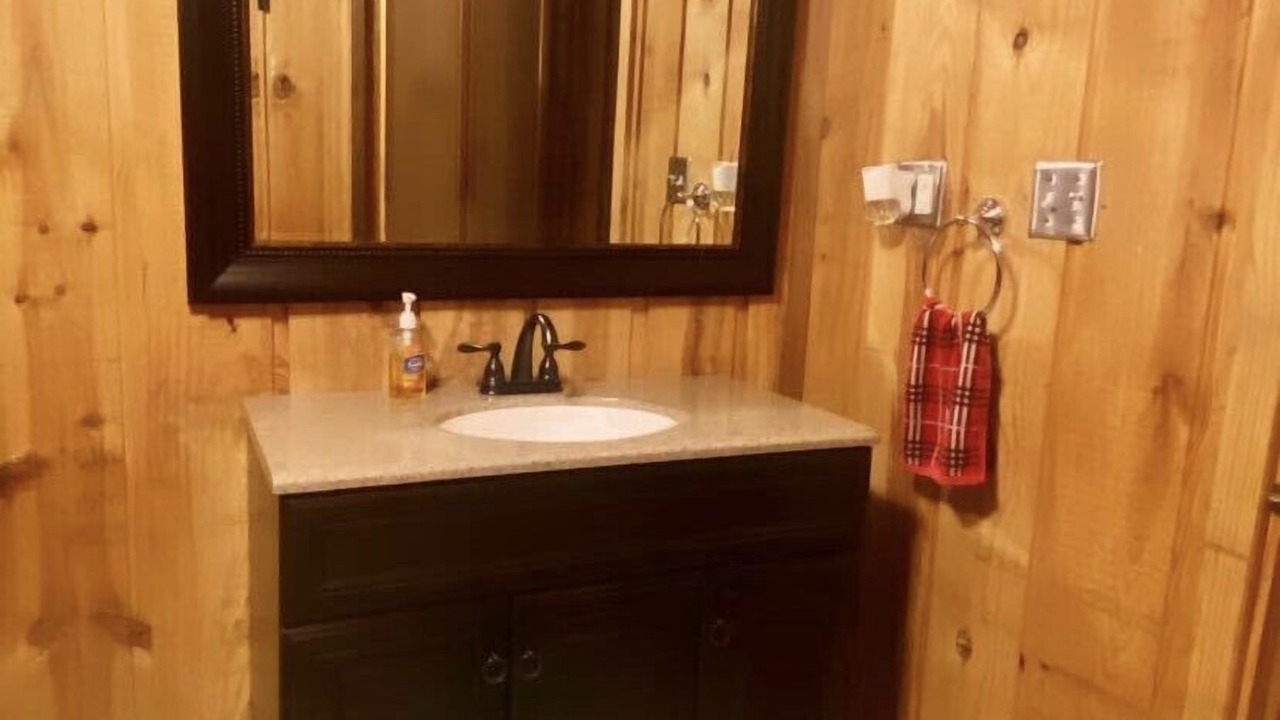 Photo of Bathroom in Pointblank