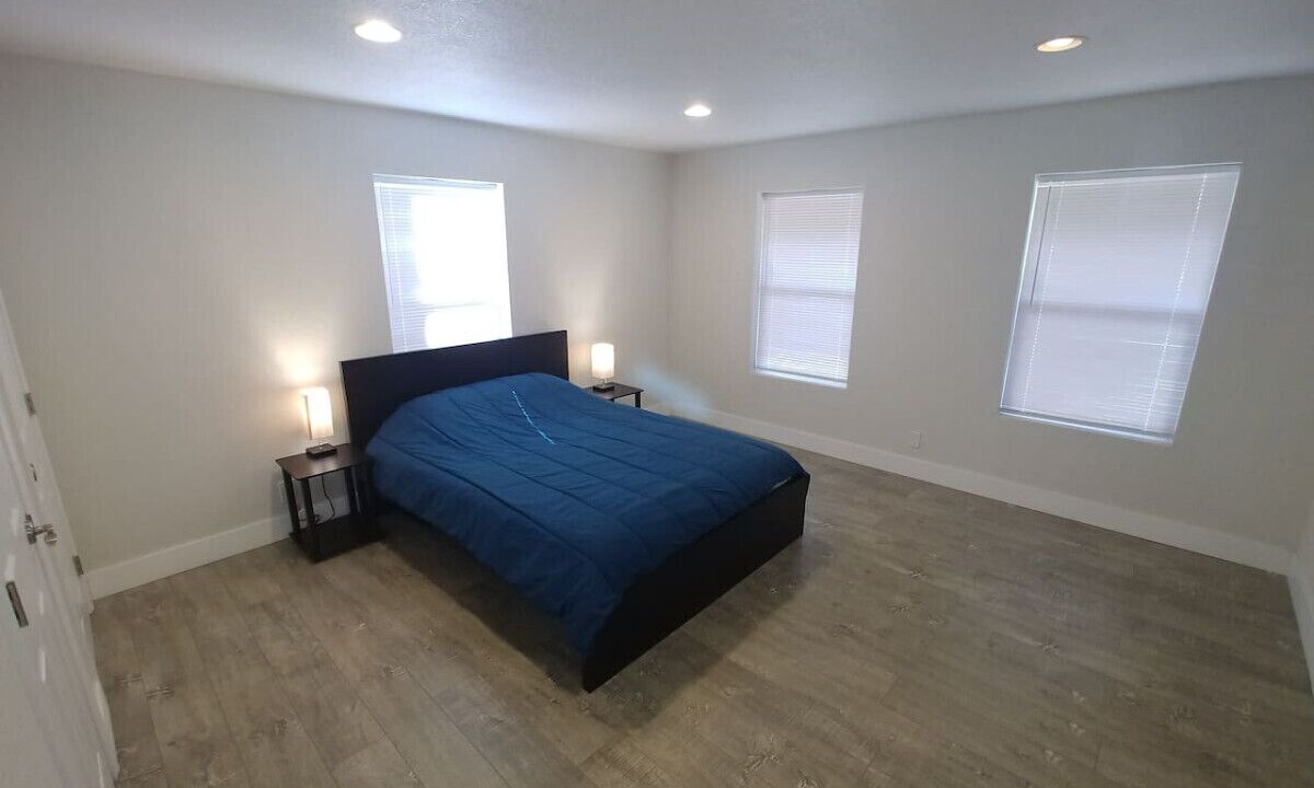 Photo of Bedroom in Groveland