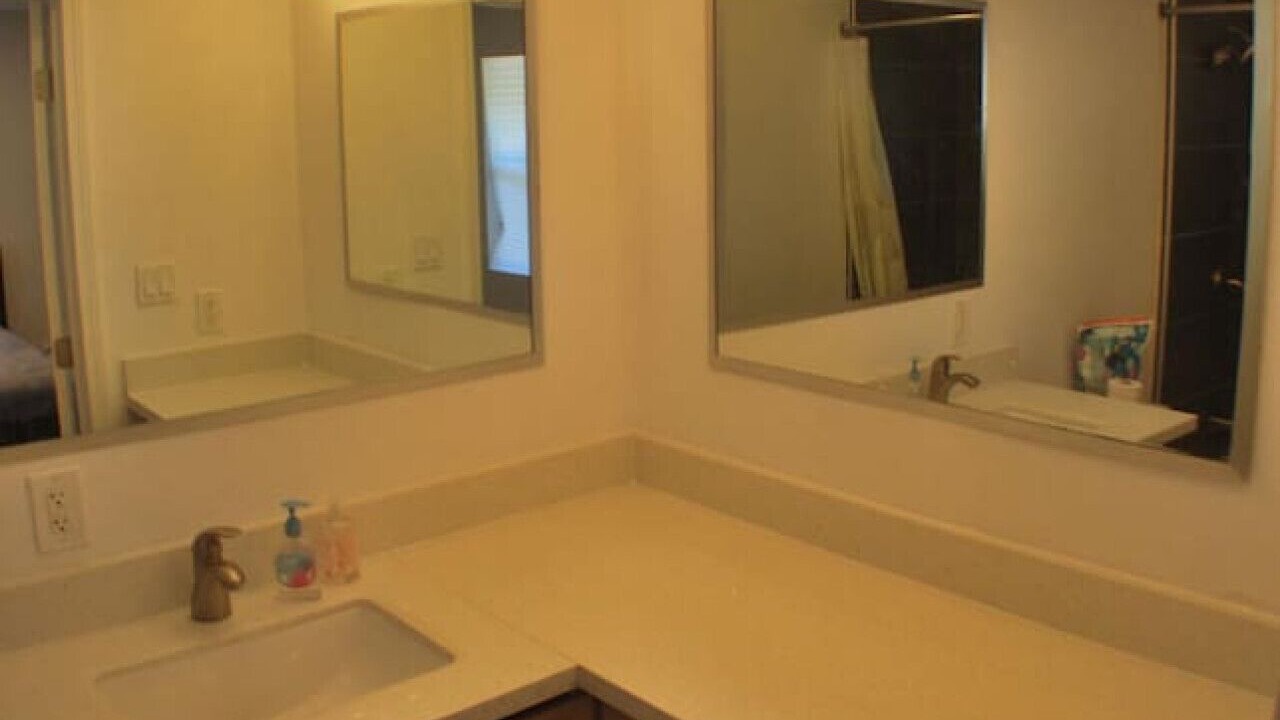 Photo of Bathroom in Groveland