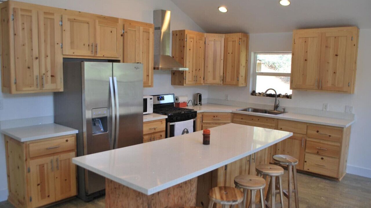 Photo of Kitchen in Groveland
