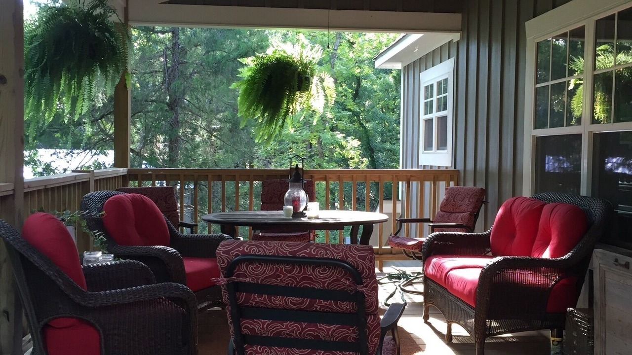 Photo of Patio Balcony in Elmo