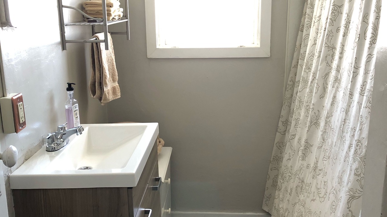 Photo of Bathroom in Escalante