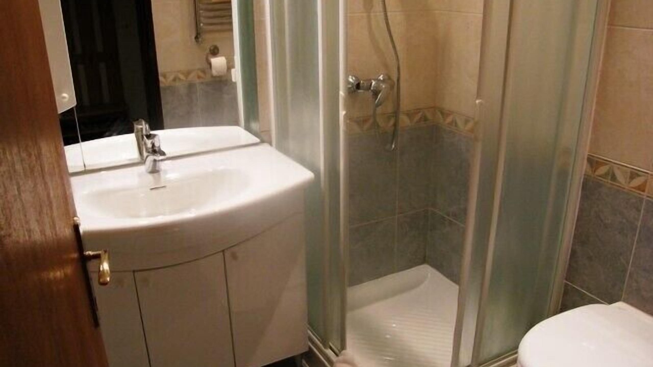 Photo of Bathroom in Mali Maj