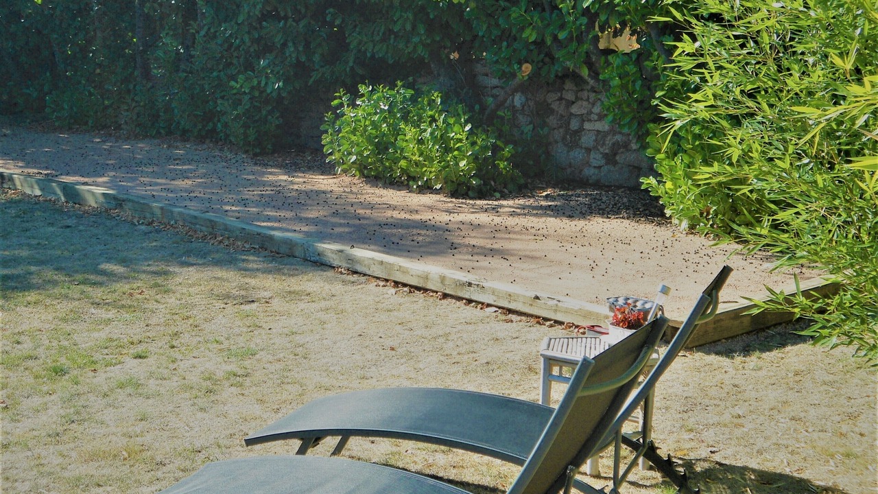 Photo of Outdoor in La Roche-en-Brenil