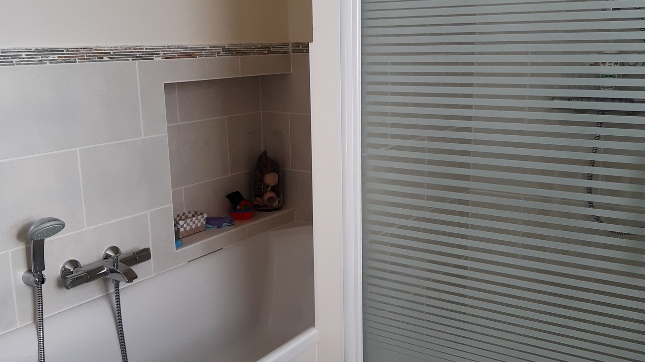 Photo of Bathroom in La Croix-en-Touraine