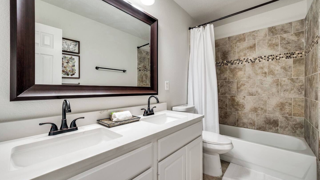 Photo of Bathroom in Prestmont
