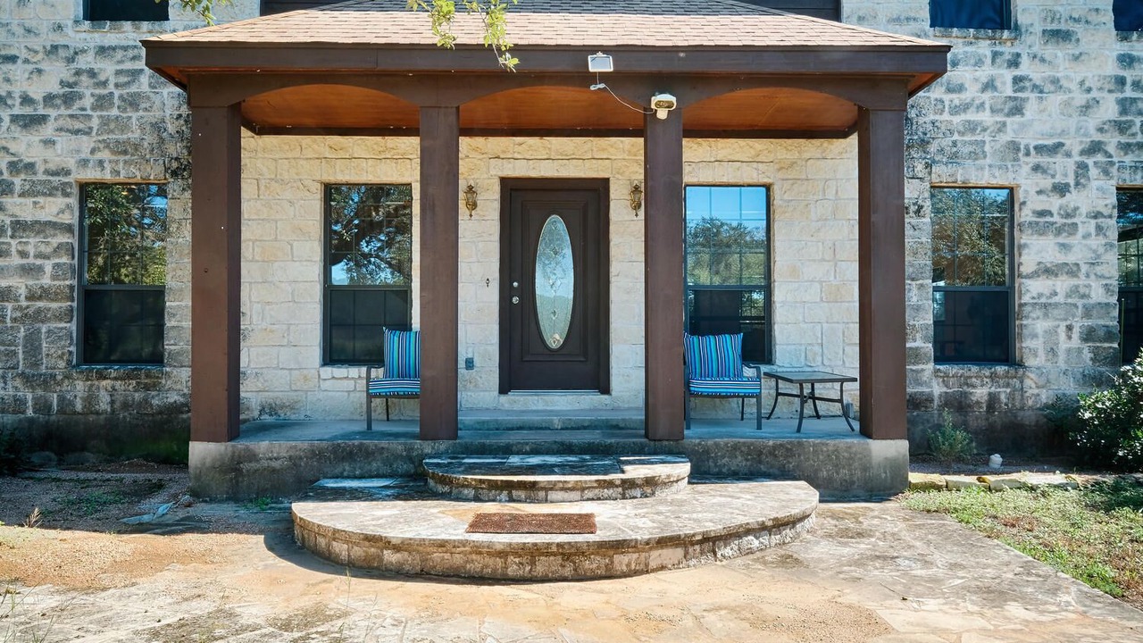 Photo of Outdoor in Oatmeal