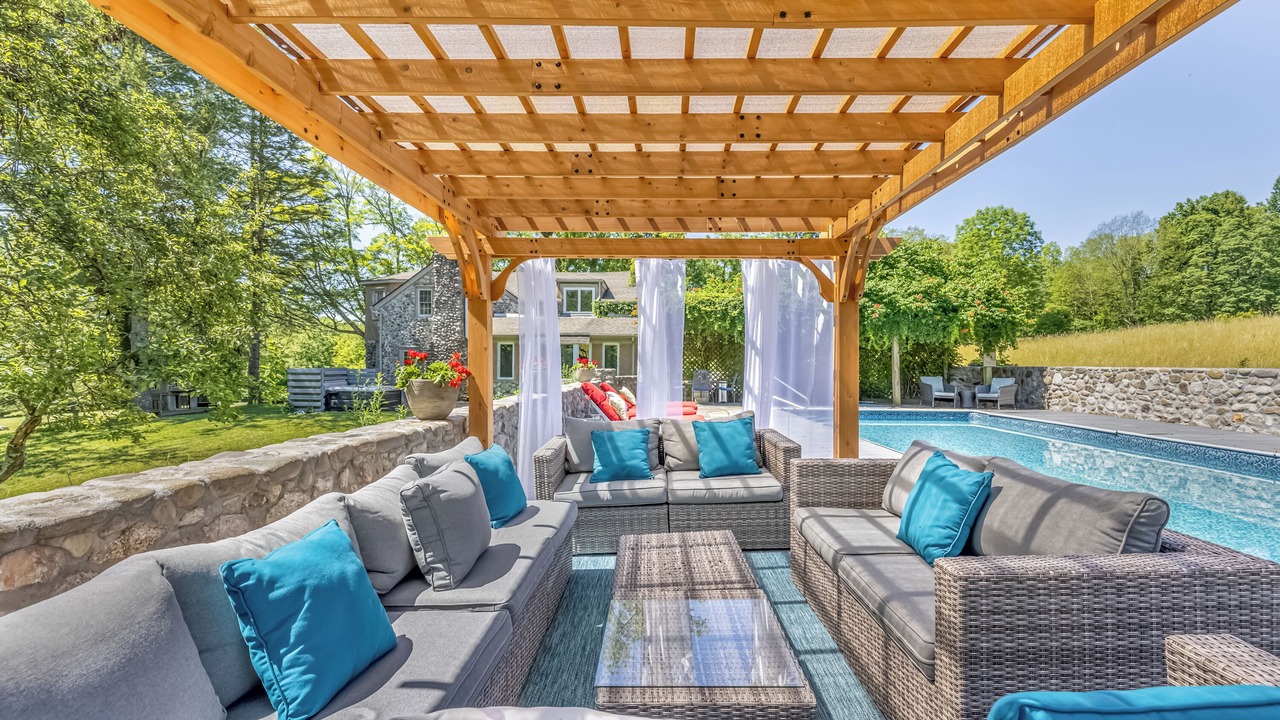 Photo of Patio Balcony in Pine Bush