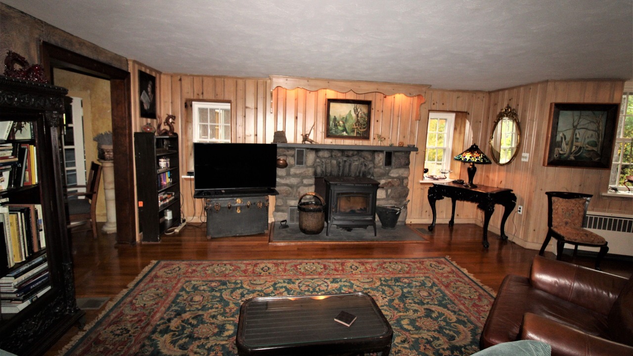 Photo of Bedroom in Pine Bush