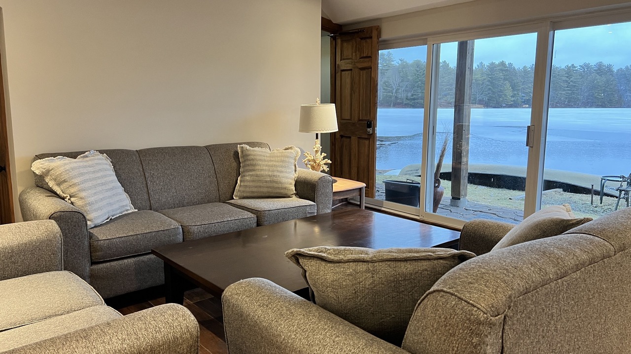 Photo of Livingroom in Big Chute