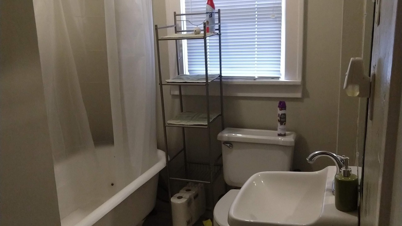 Photo of Bathroom in Mount Tabor