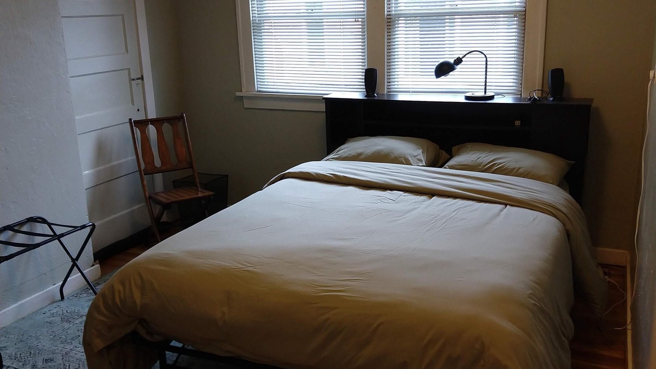Photo of Bedroom in Mount Tabor