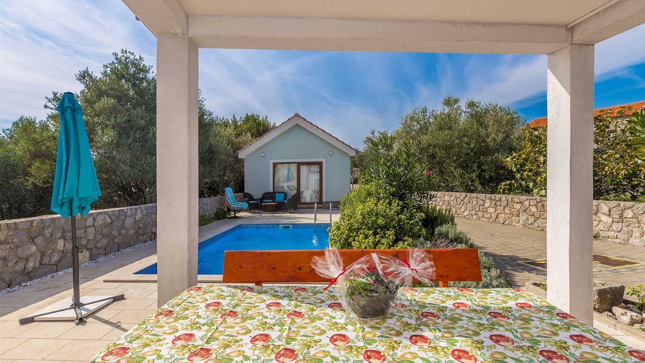 Photo of Outdoor in Kornic