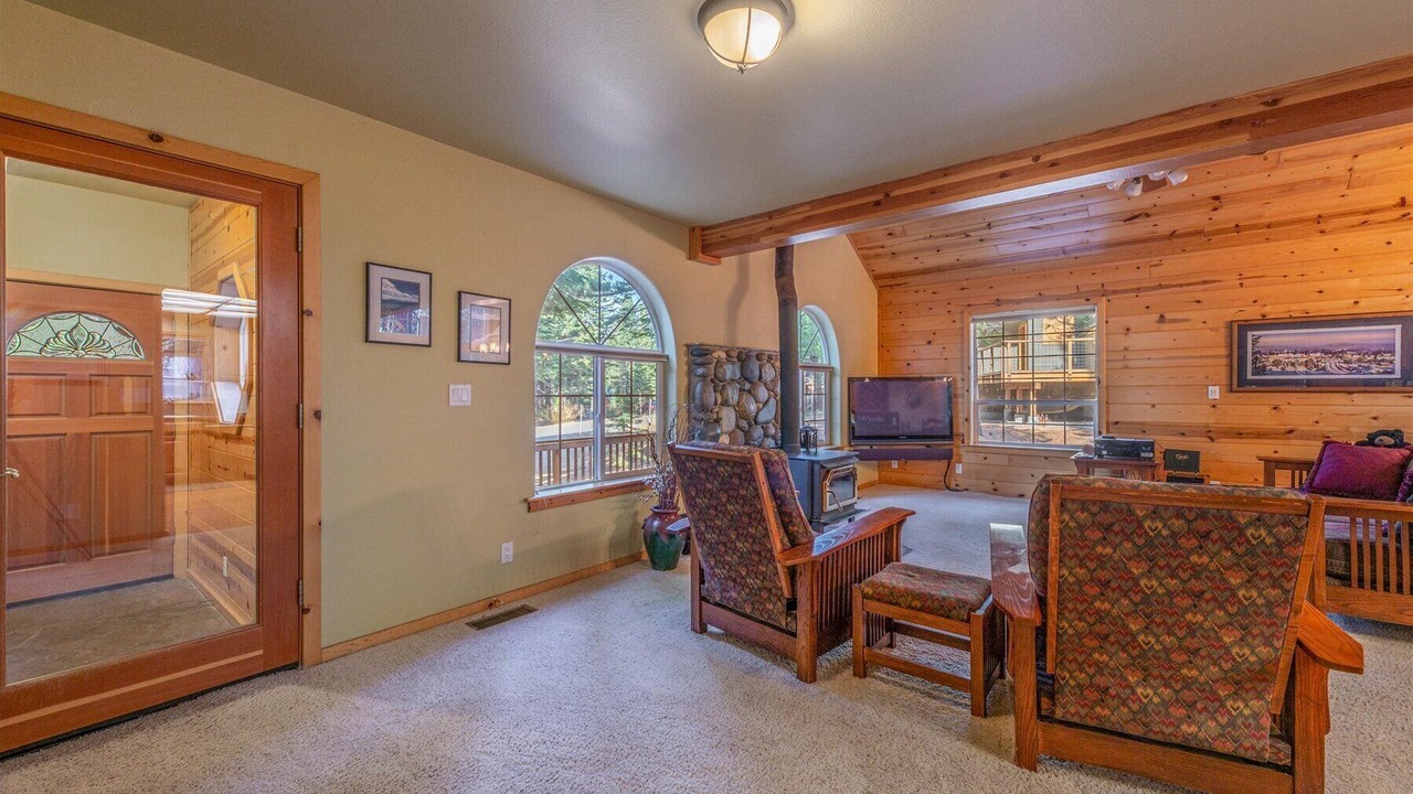 Photo of Livingroom in Truckee