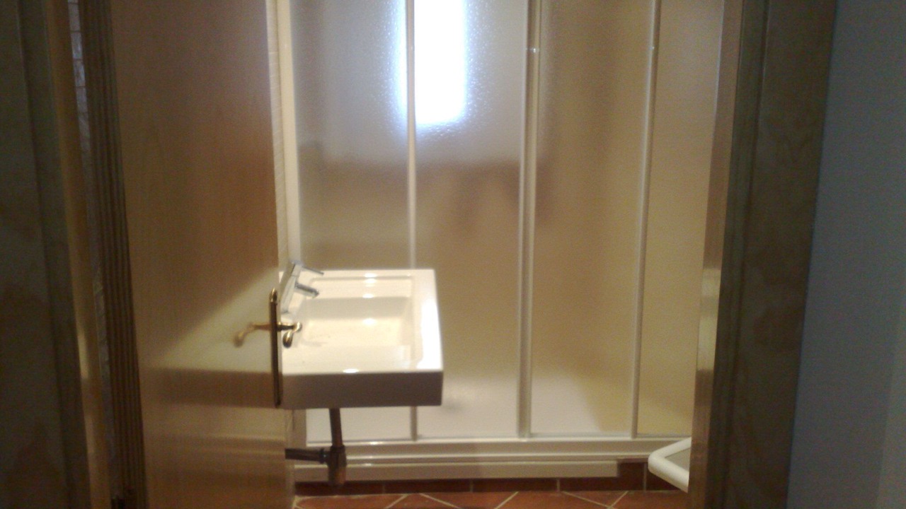 Photo of Bathroom in Llavorsi