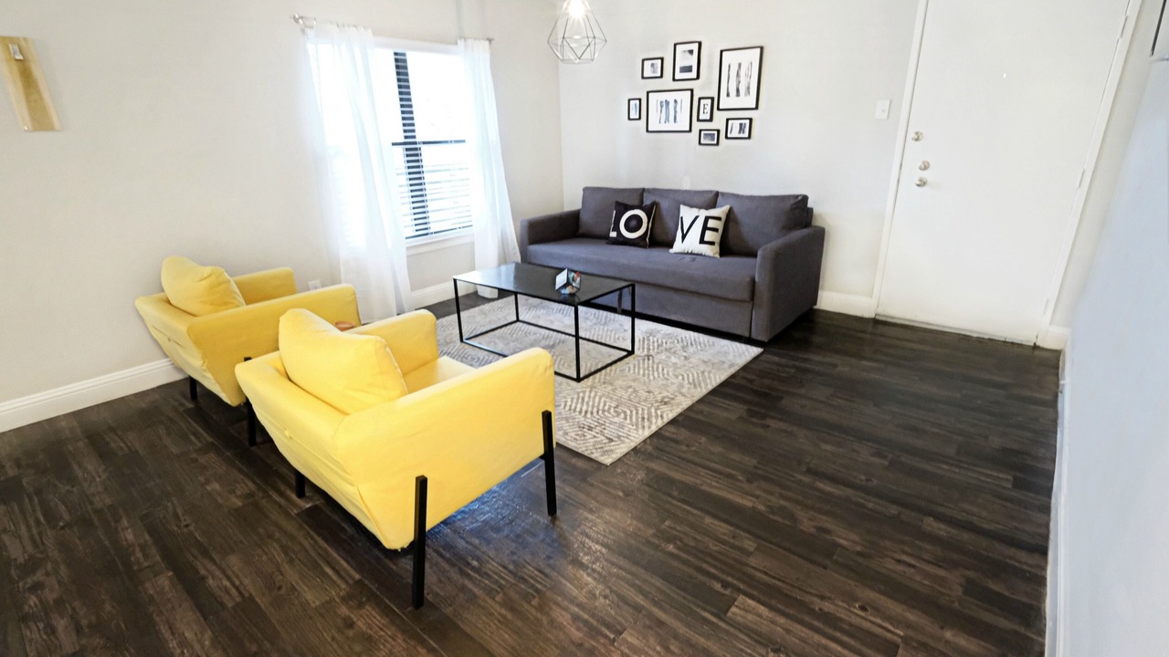 Photo of Livingroom in North Dallas