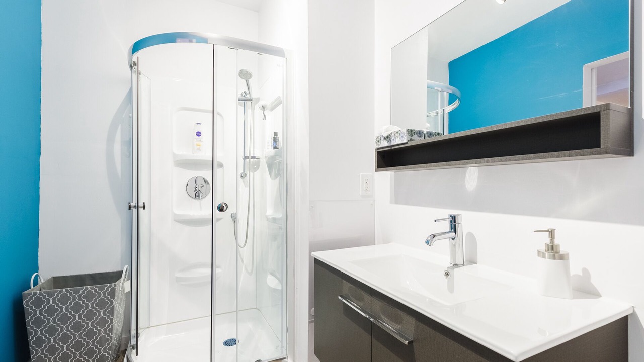 Photo of Bathroom in Saint-Roch