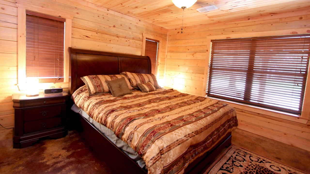 Photo of Bedroom in Smithville