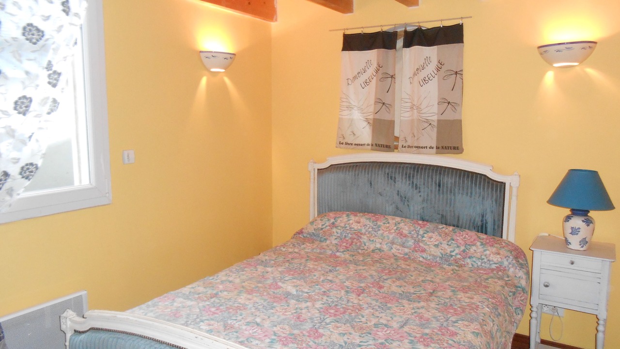 Photo of Bedroom in Lannion
