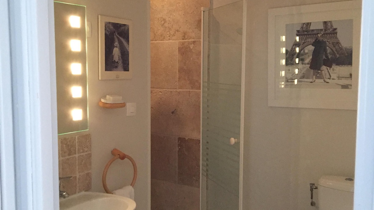 Photo of Bathroom in Servies-en-Val