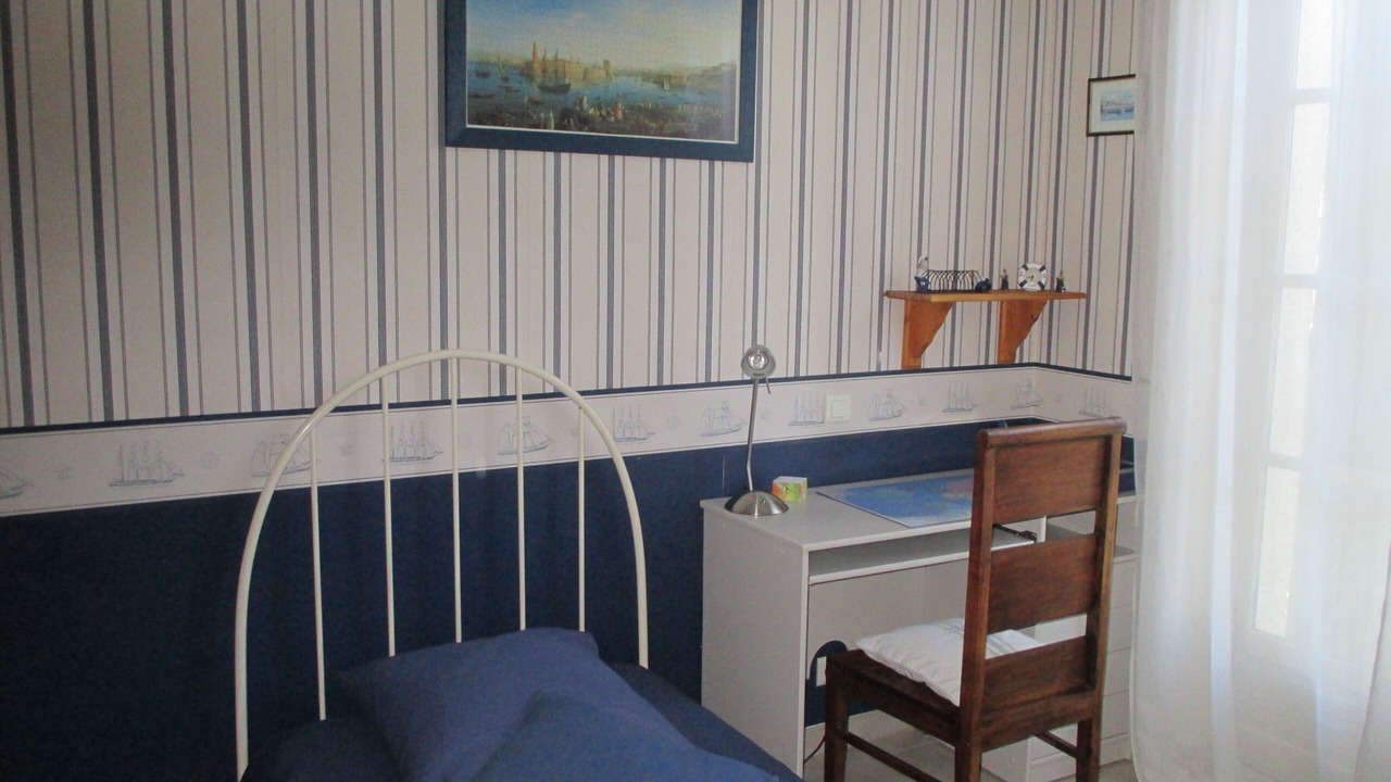 Photo of Bedroom in Malaucene