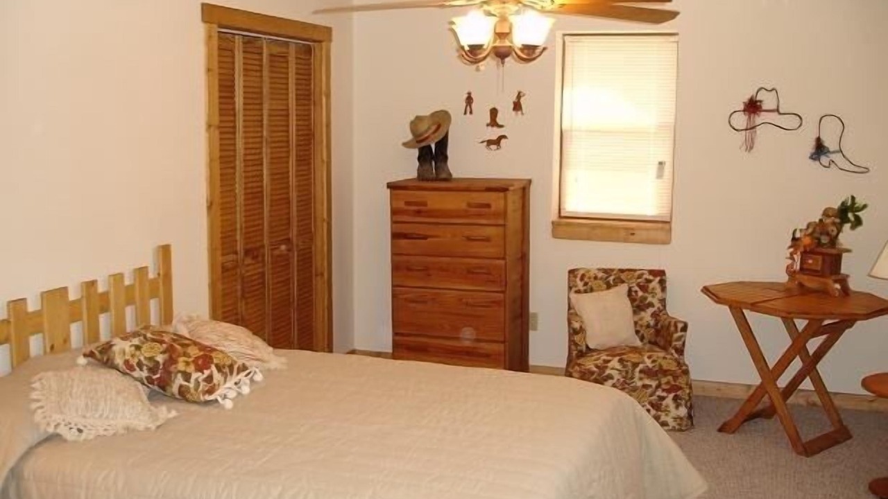 Photo of Bedroom in Bourbon