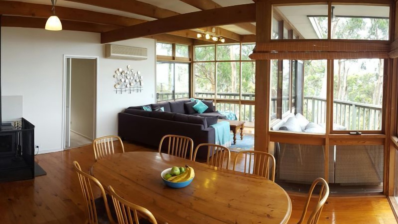 Photo of Livingroom in Kennett River