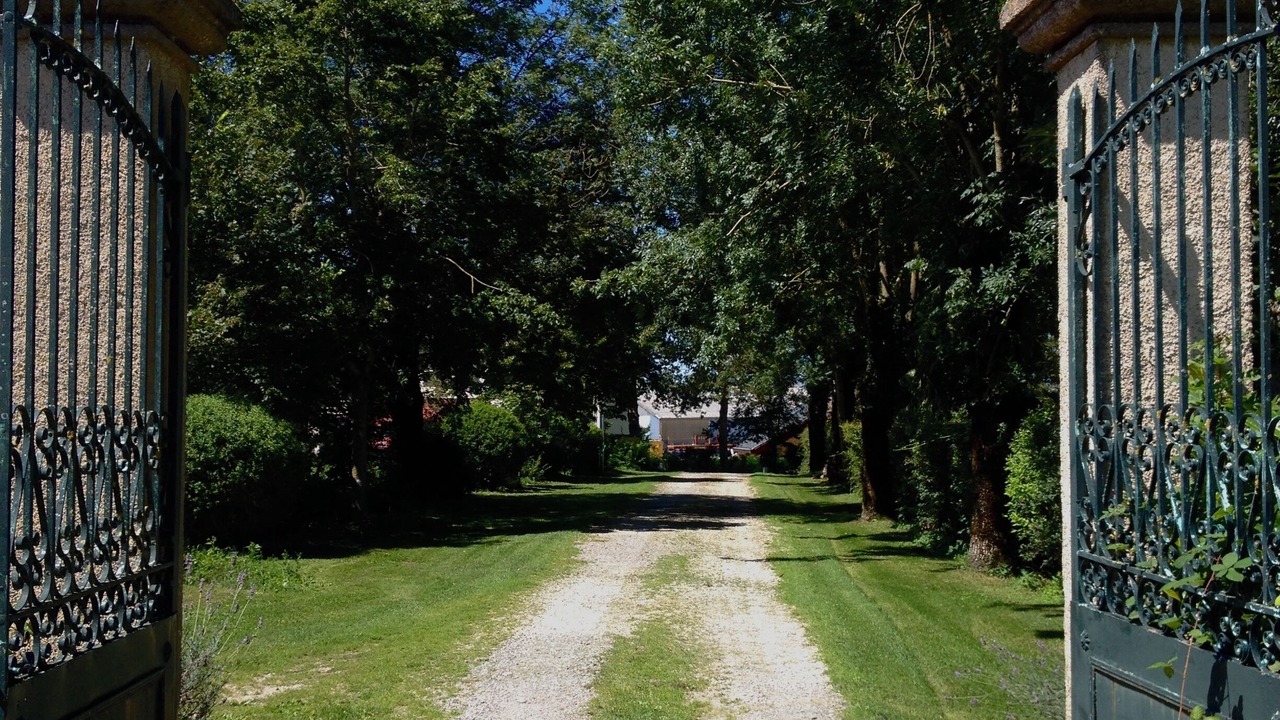 Photo of Outdoor in Flavin