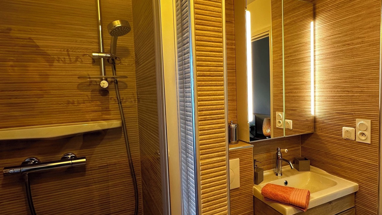 Photo of Bathroom in Flavin