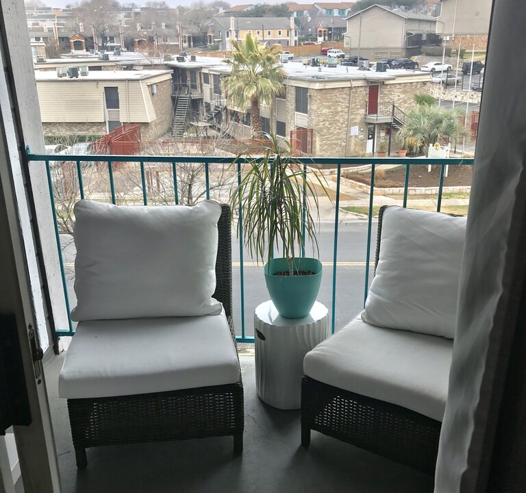 Photo of Patio Balcony in East Riverside - Oltorf