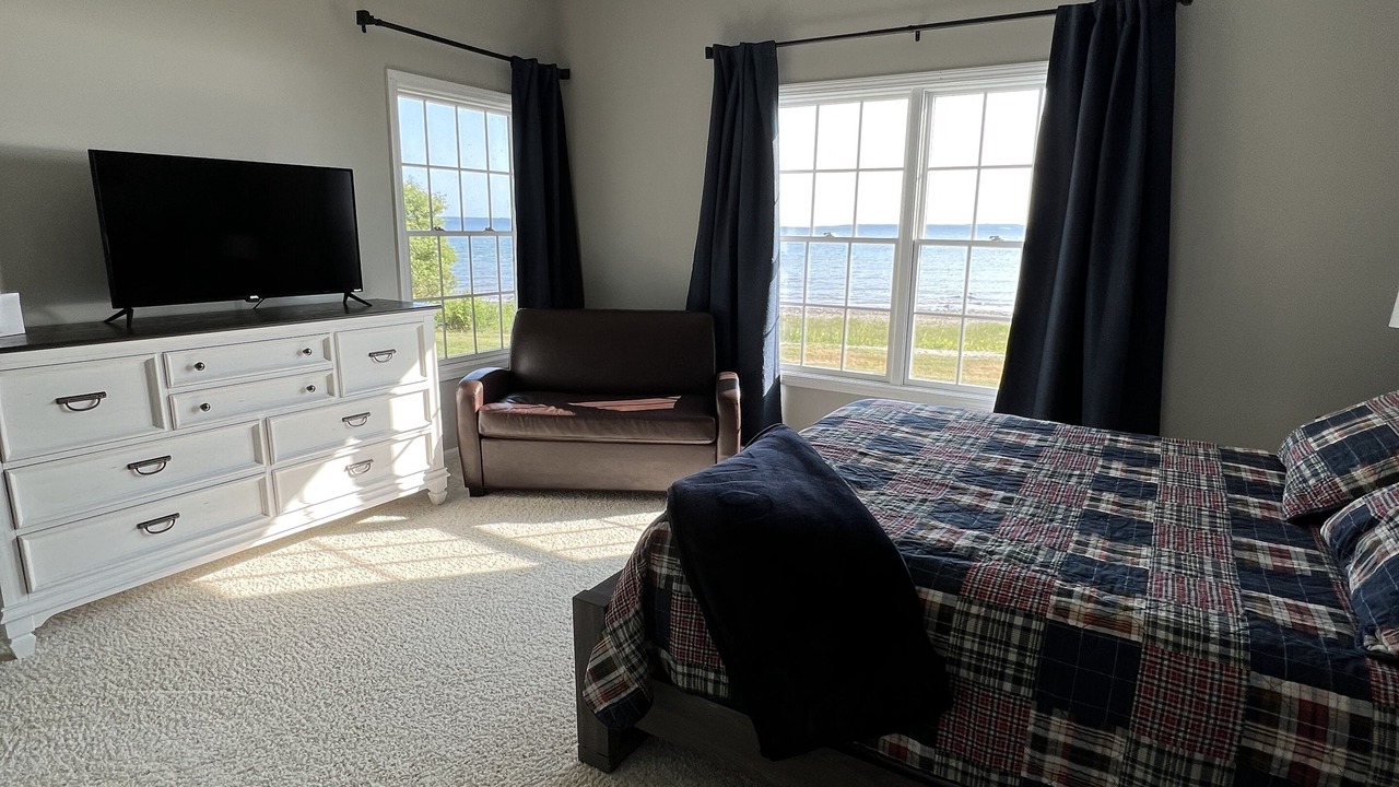 Photo of Bedroom in Mackinaw City