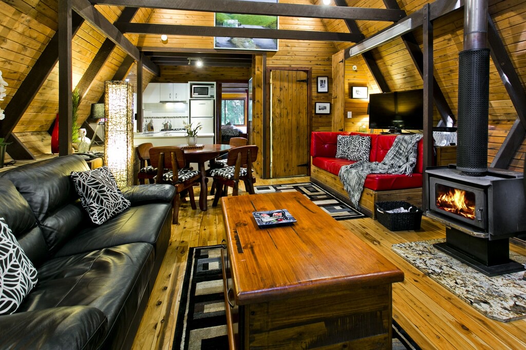 Photo of Livingroom in Springbrook