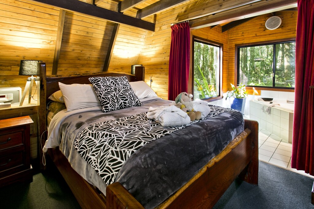 Photo of Bedroom in Springbrook