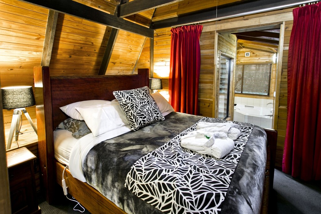 Photo of Bedroom in Springbrook