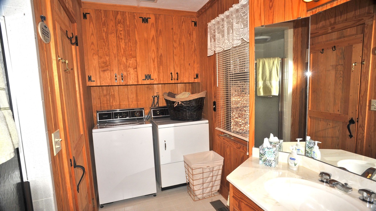Photo of Bathroom in Lynn