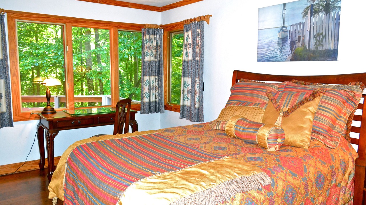 Photo of Bedroom in Lynn