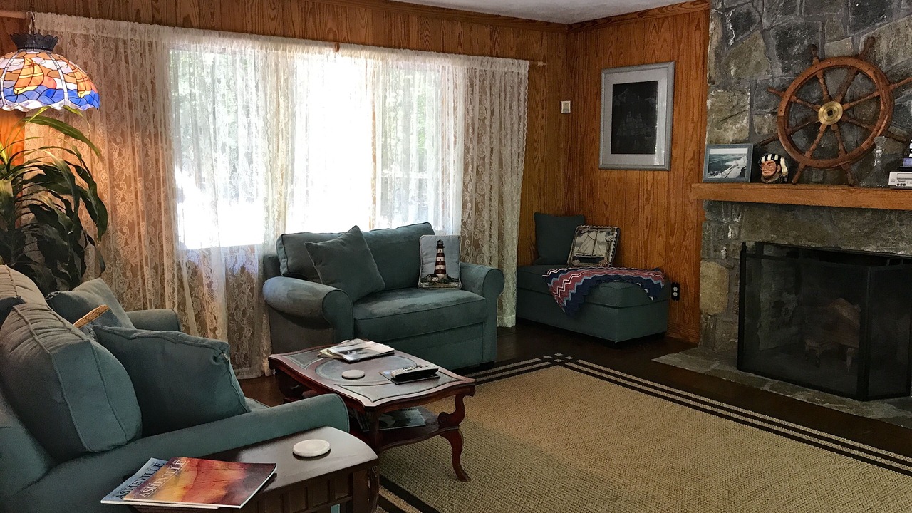 Photo of Livingroom in Lynn