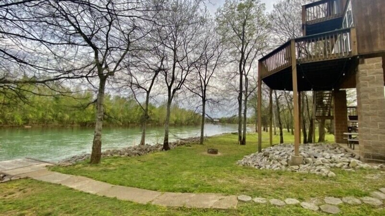 Photo of Outdoor in Doniphan