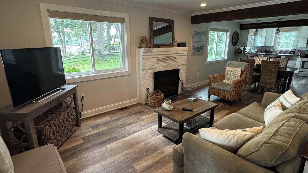 Photo of Livingroom in Fort Howard